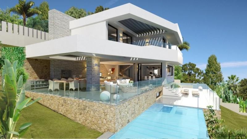 4 bedroom detached villa for sale