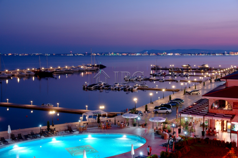 2-bedroom apartment for sale in Sea..
