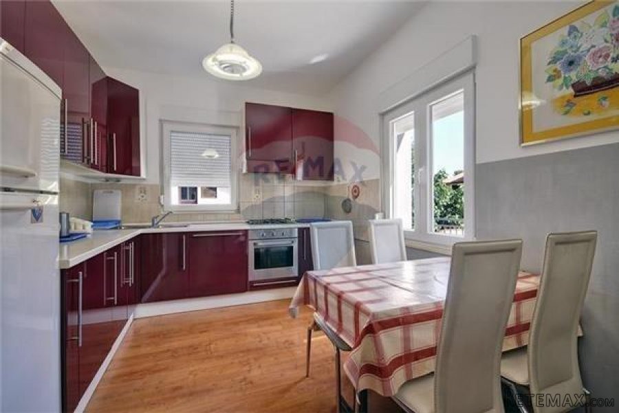 Istra,Banjole, kuća s apartmanima i pogledom na more - 2