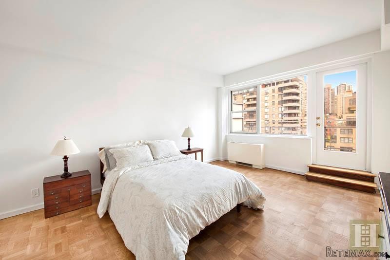 3 bedroom PentHouse For Sale: 321 EAST.. - 2