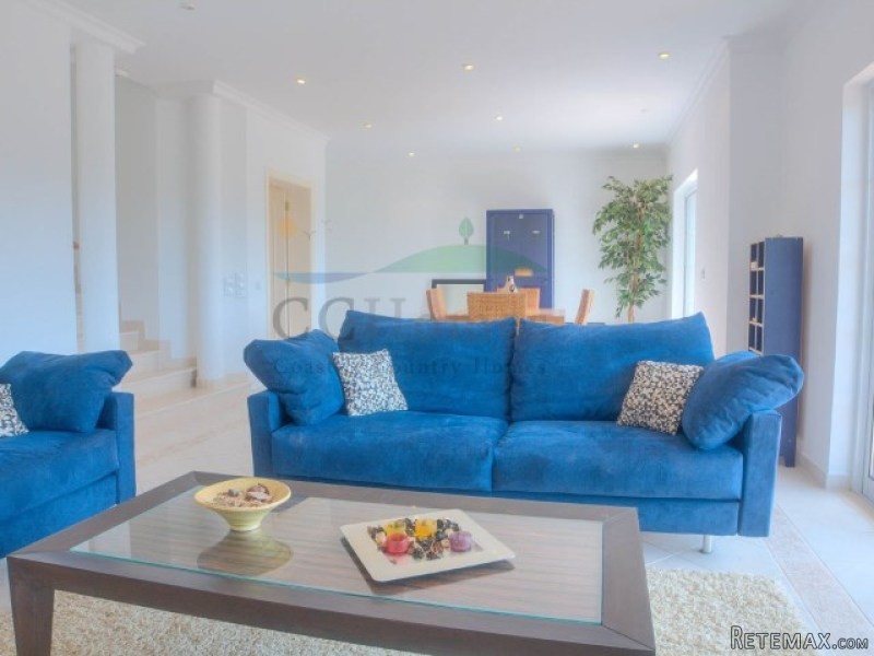 Two Bedroom Duplex Apartment in Vale do..