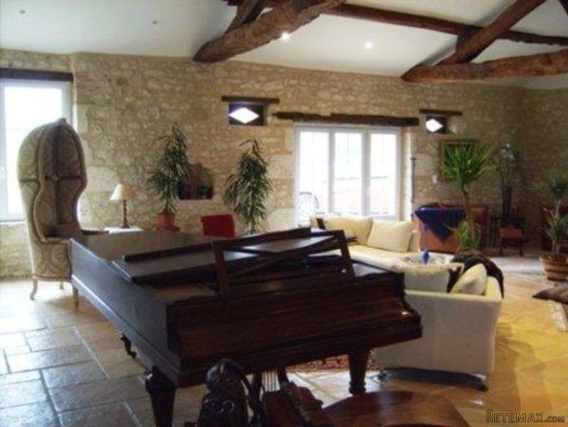 Fabulous Traditional Country Stone.. - 2