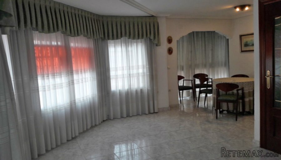 Apartment for sale in the city of Alicante, Benalua..