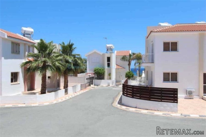 House Semi-detached - For Sale - 2..