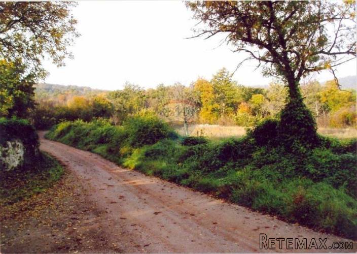 prekrasno građevinsko zemljište pored parka aromatičnog...