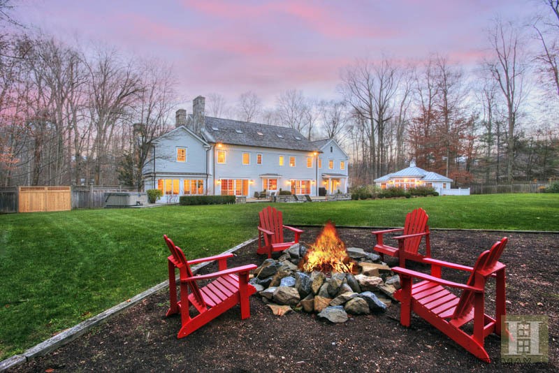 5 bedroom House For Sale: 40 BLUEBERRY.. - 2