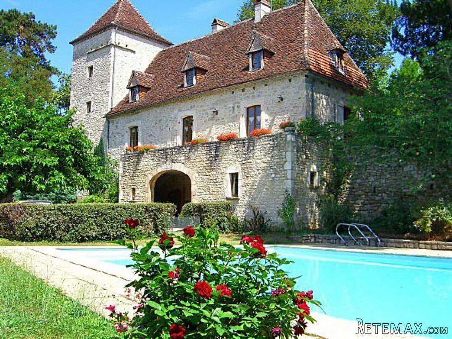 St Sozy (Lot) - Superb village house with luxury facilities..