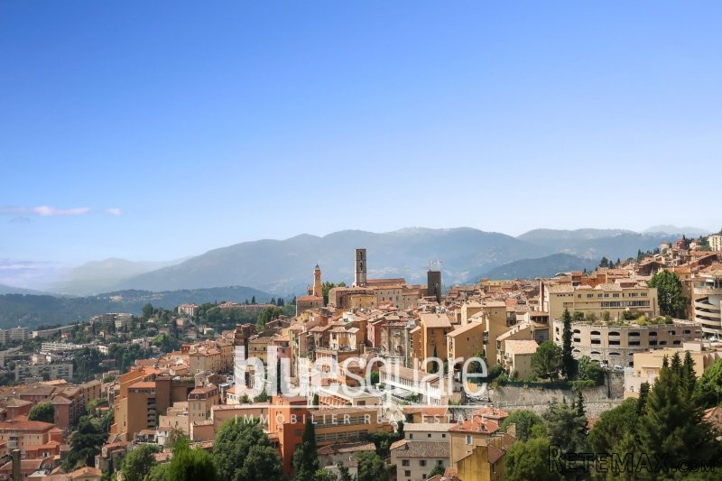Grasse 3 bedroom apartment with..