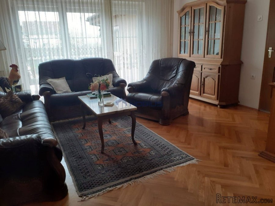 Zaprešić, Brdovec, dvije kuće, ukupno 360m2, okućnica 1500m2 - 9