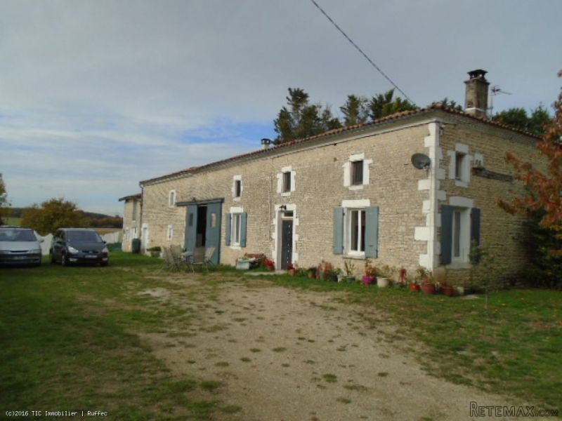 Renovated 3 Bedroomed Stone House