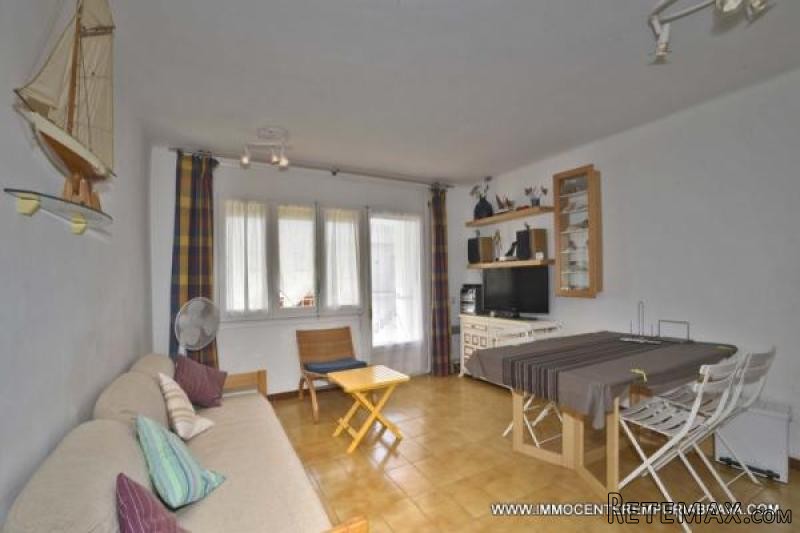 EMPURIABRAVA: Nice renovated apartment.. - 2