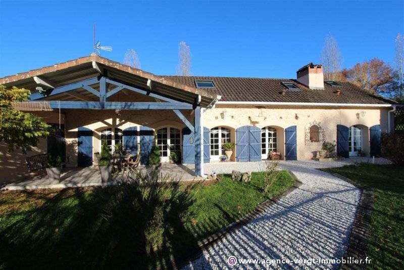 Ref 21/999 : Vue Magnifique, Calme..