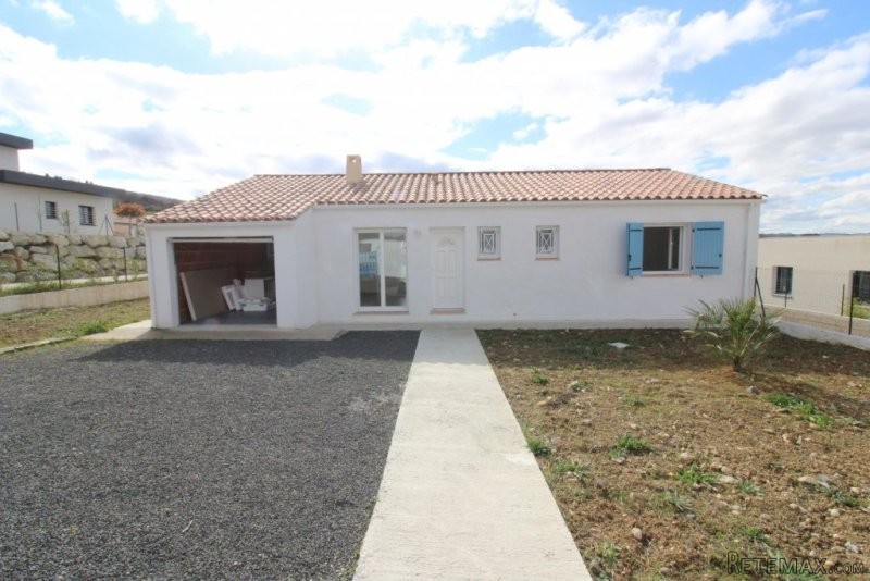 3 Bedroom Modern Villa With Garden..