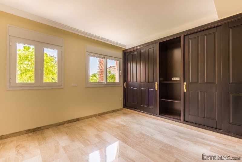 New Built Front Line Golf Villa