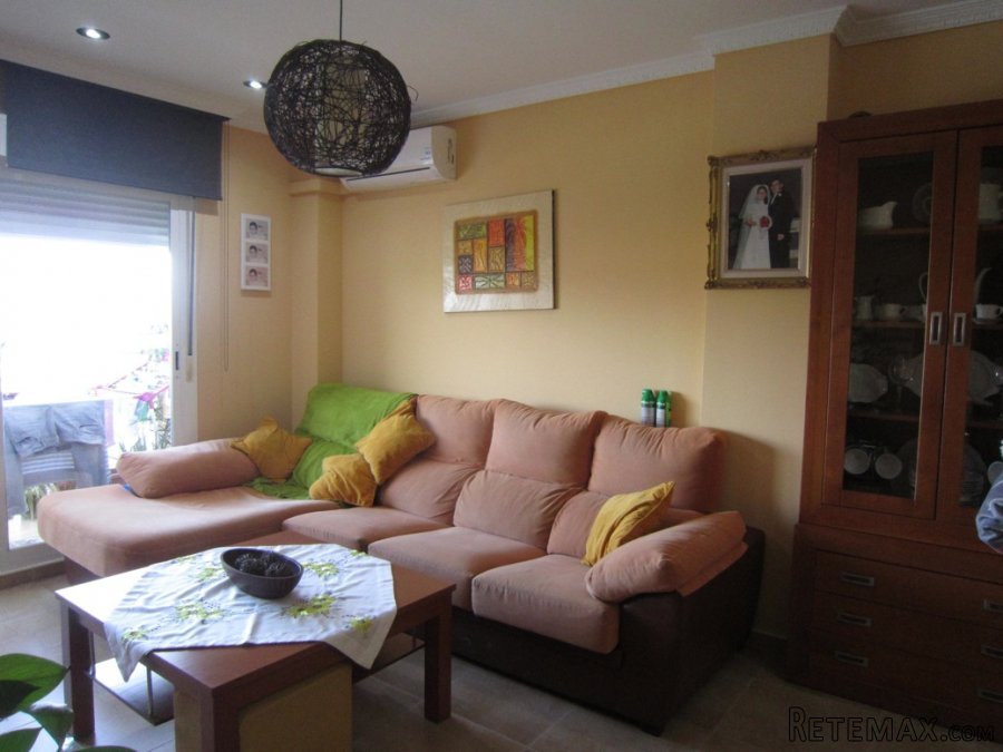 Apartamento de 3 dormitorios, 2 baños (1 en-suite), salón c.. - 3