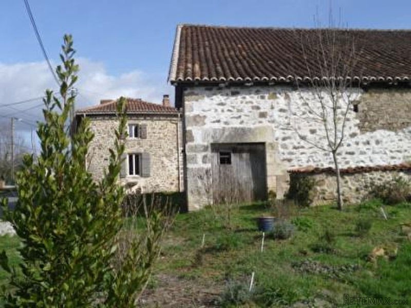 EC0885al Beautifully Renovated Village.. - 2
