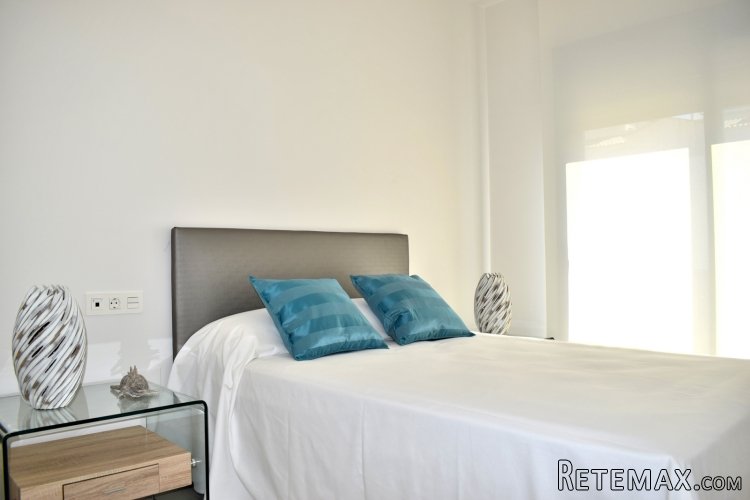 Los dúplex se ubican en un complejo residencial en Punta.. - 3