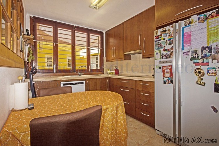 Ground floor with private pool and garden, located in the.. - 5