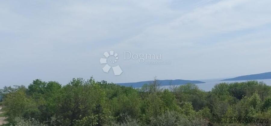 PRILIKA - ZEMLJIŠTE S GRAĐEVINSKOM - OKOLICA GRADA KRKA