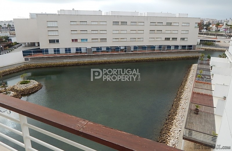 Nice 3rd floor T1 Apt at the D Joao II..