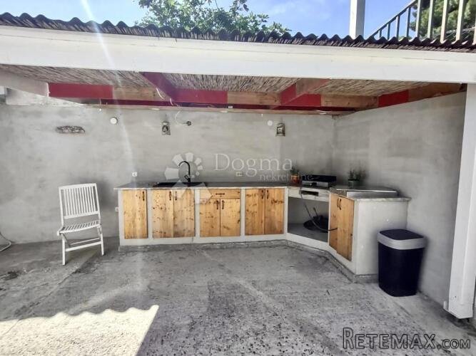 Pula, Kuća sa dvije stambene jedinice na mirnoj lokaciji - 6