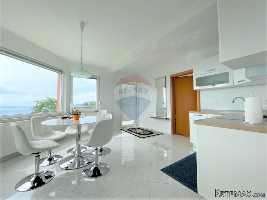 OPATIJA,DOBREĆ- Stan 98,75 m2 s pogledom na more - 8