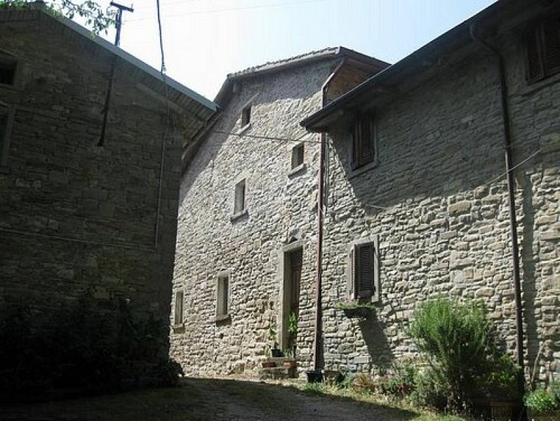 2 Stone Houses In A Beautiful Hamlet.