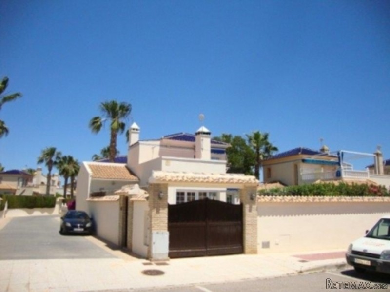 3 Bedrooms - Villa - Alicante - For Sale - 2