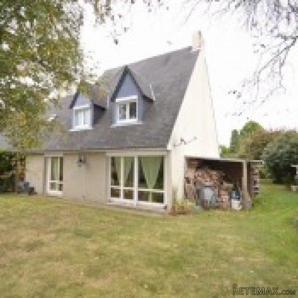 Detached House For Sale