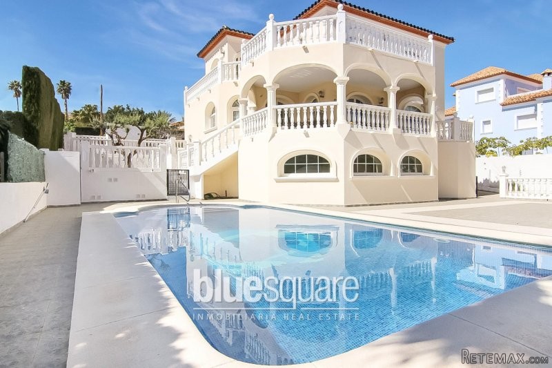 Lovely family home just 1 km from..
