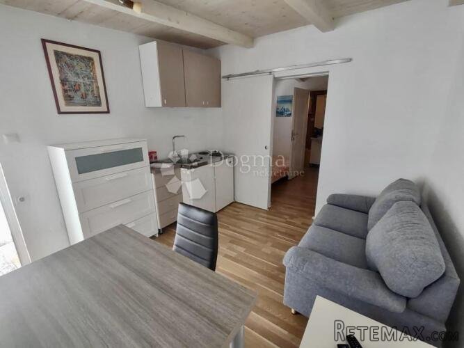 Pula, Kuća sa dvije stambene jedinice na mirnoj lokaciji - 9