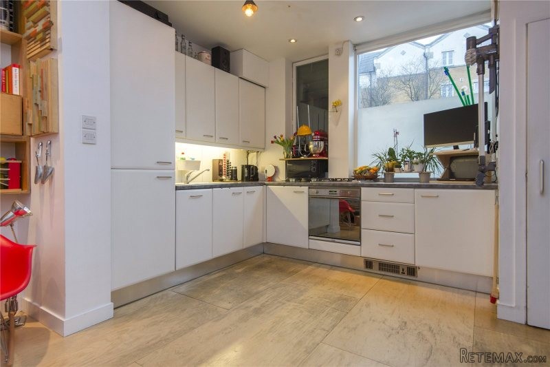 2 Bedroom House, Freehold