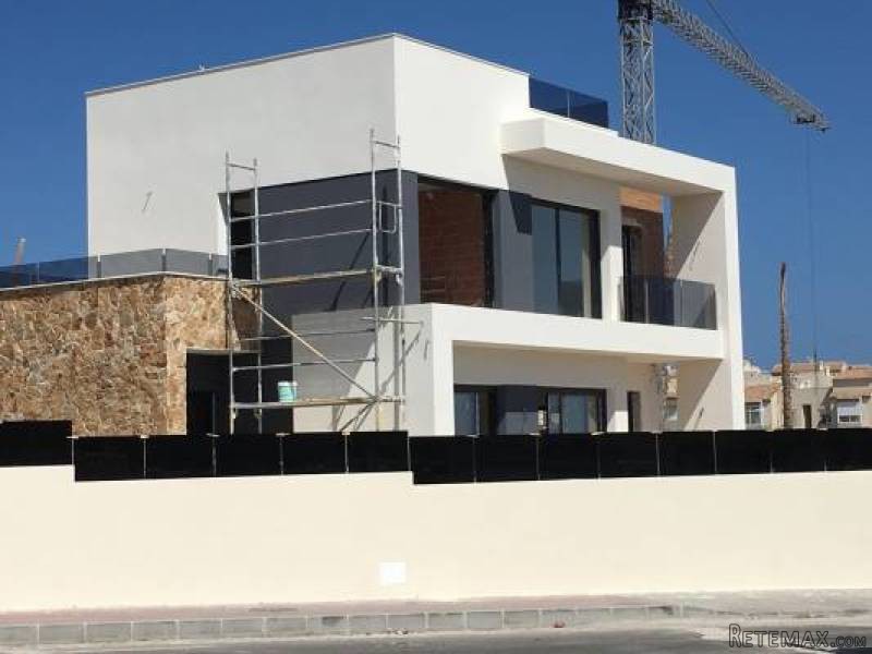 4 Bedroom 4 Bathroom Villa In.. - 2