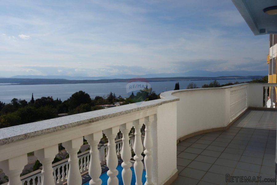 CRIKVENICA, Vila s bazenom, apartmanima i panoramskim pogled - 2