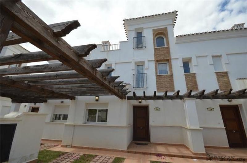 2 bedroom town house for sale