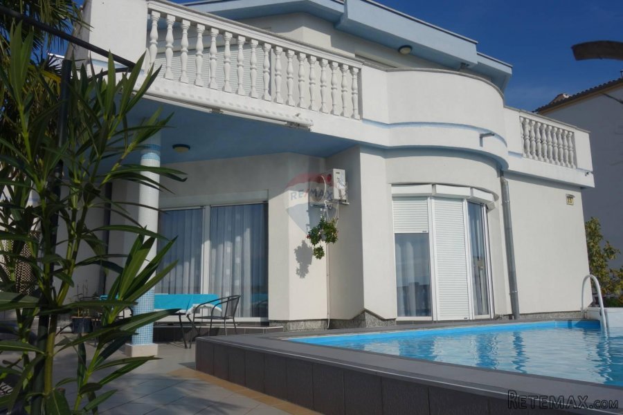 CRIKVENICA, Vila s bazenom, apartmanima i panoramskim pogled - 4