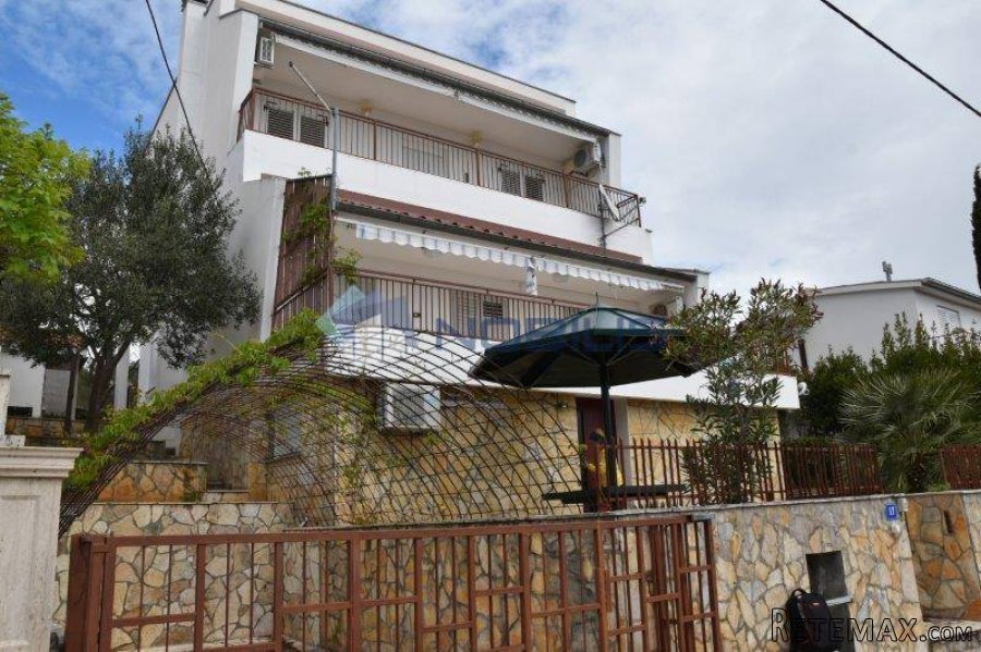 Zadar, Maslenica, 3 apartmanske jedinice, 240m2, namješteno - 4