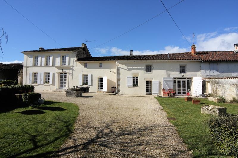 Attractive Country House With Gite And..