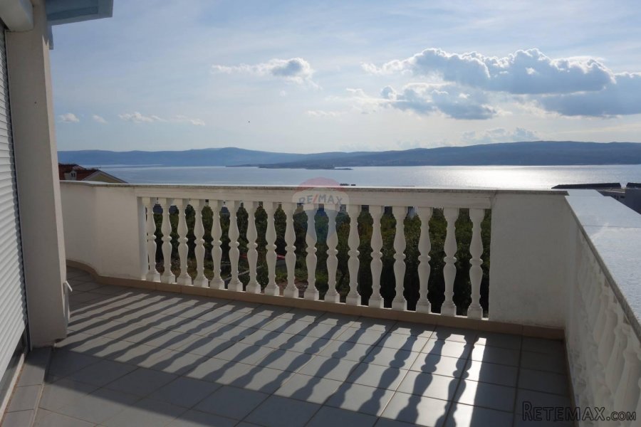 CRIKVENICA, Vila s bazenom, apartmanima i panoramskim pogled - 5