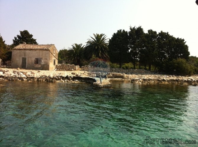 EKSKLUZIVNO : OTOK NA JADRANU - 4