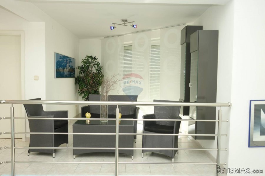 CRIKVENICA, Vila s bazenom, apartmanima i panoramskim pogled - 9