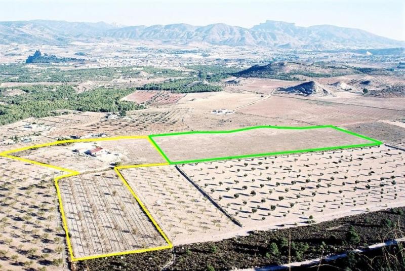 26k sqm of land to go with 4073 (Ref... - 2