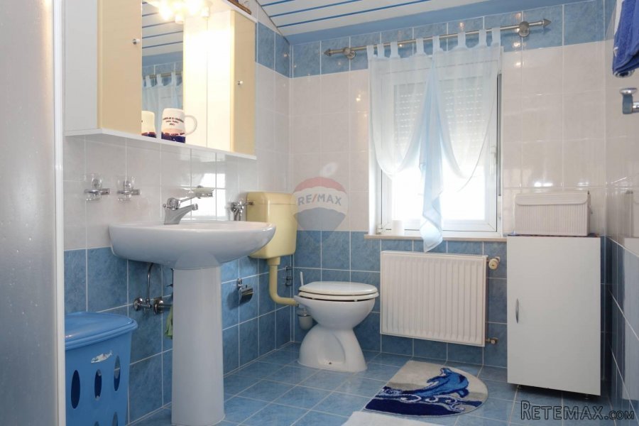 CRIKVENICA, Vila s bazenom, apartmanima i panoramskim pogled - 10