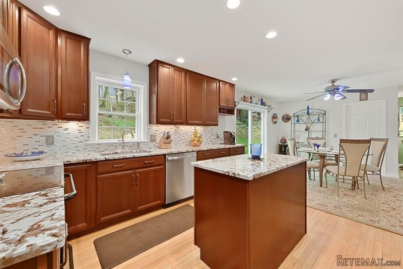 3 bedroom House For Sale: 227 Church.. - 2