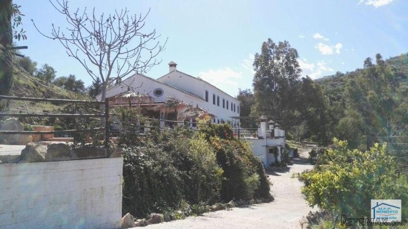 Hotel for sale in SIERRA DE LAS NIEVES..