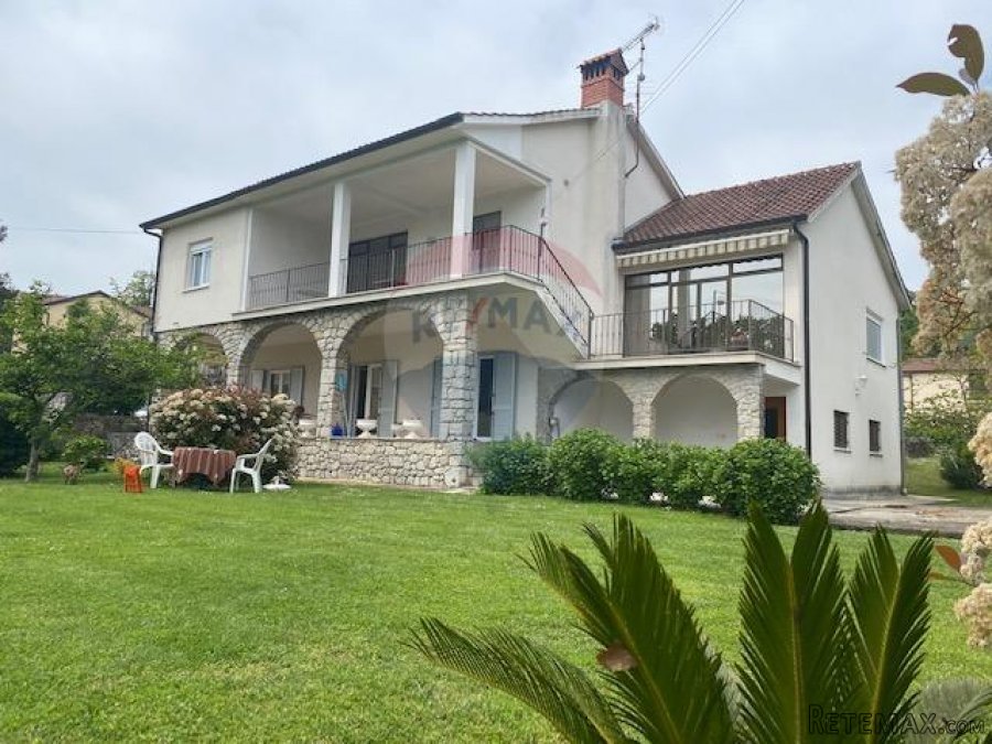 IKA - Obiteljska kuća 390m2 - 2