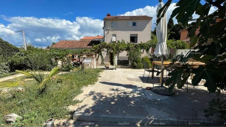 Prodaja- dvije kuće na odličnoj lokaciji s pogledom na more.. - 2