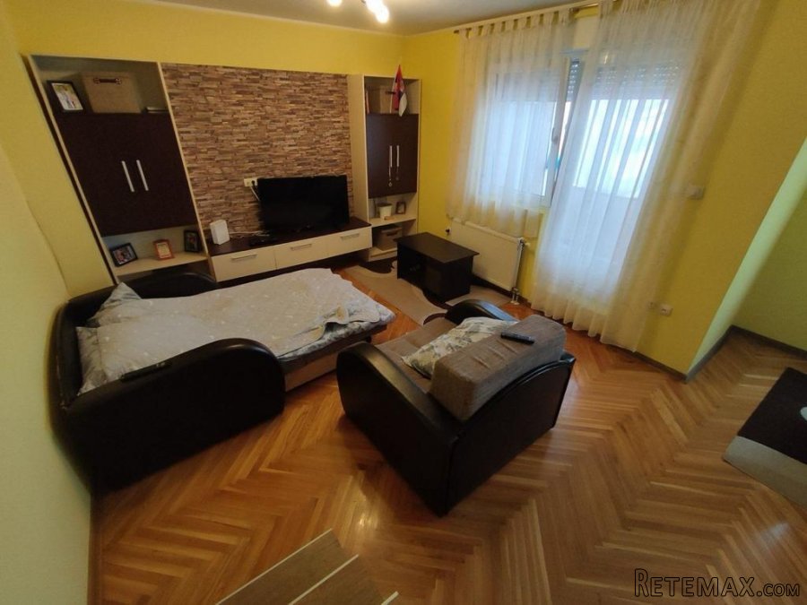 Troiposoban stan na Novom Naselju-Novi Sad - 12