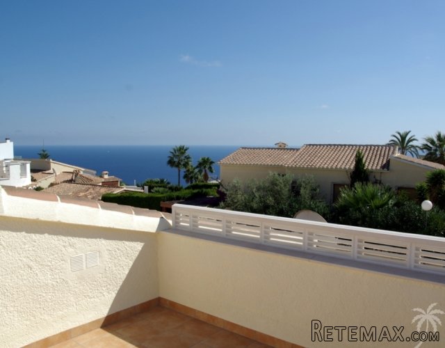 Two bedroom bungalow built in 2000 on a flat plot in Cumbre.. - 2