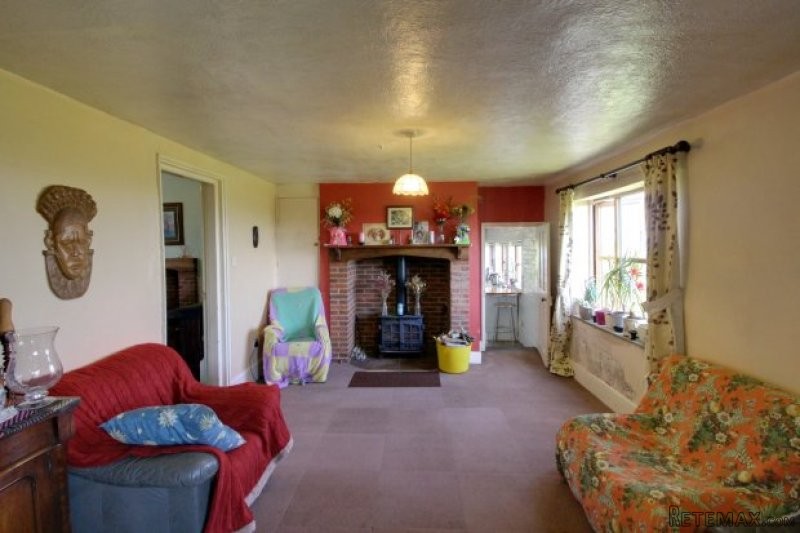 4 bedroom, Detached House house for sale - 2